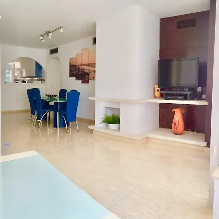 Διαμέρισμα Playamar Exclusive Beach With Pool Tennis And Wifi *